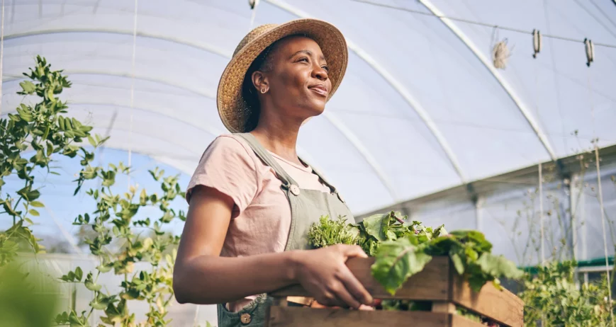 Organic farms avoid toxic inputs, improve soil health, grow clean, sustainable food that supports nature.